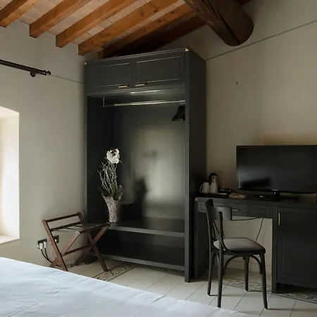Classique Hotel