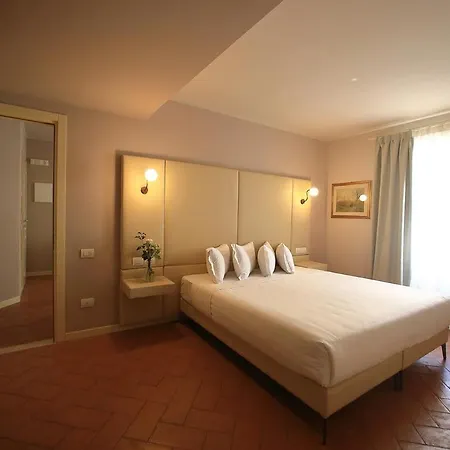 Classique Hotel 3*